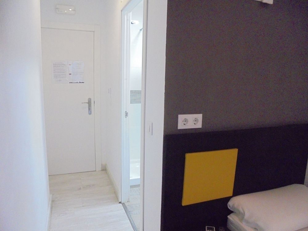 undefined Easy Sants by Bossh Hotels 5