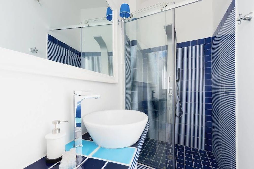 Twin Suites Superior Room, City View 8