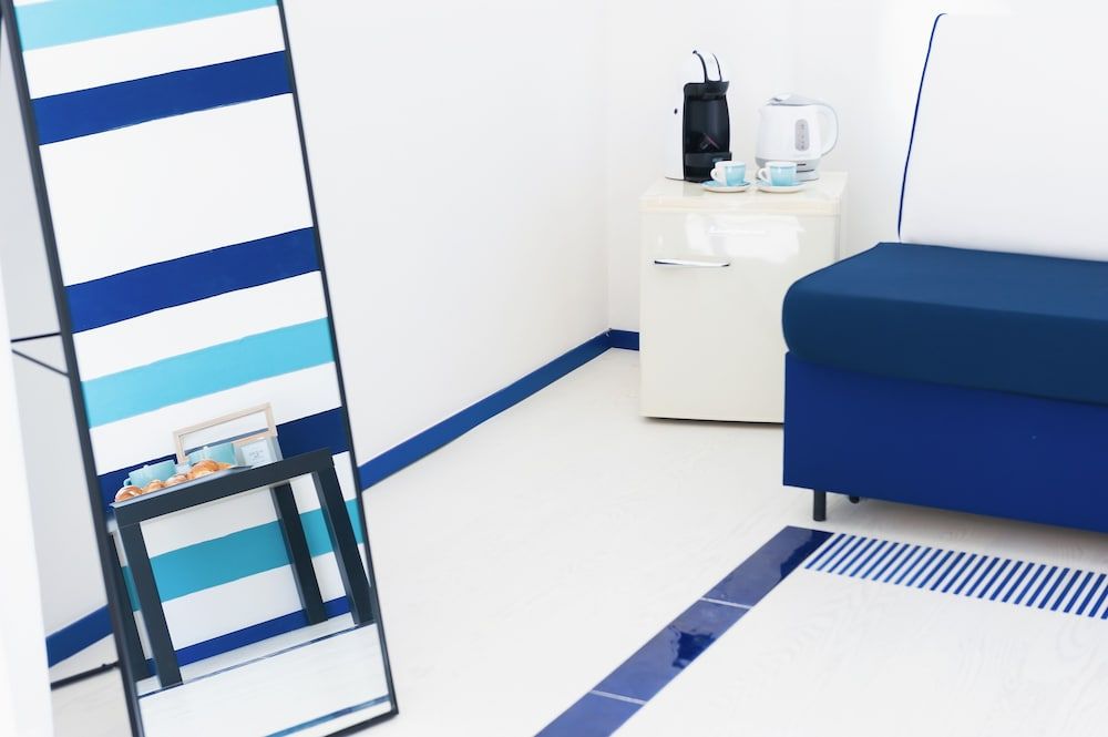 Twin Suites Superior Room, City View 4