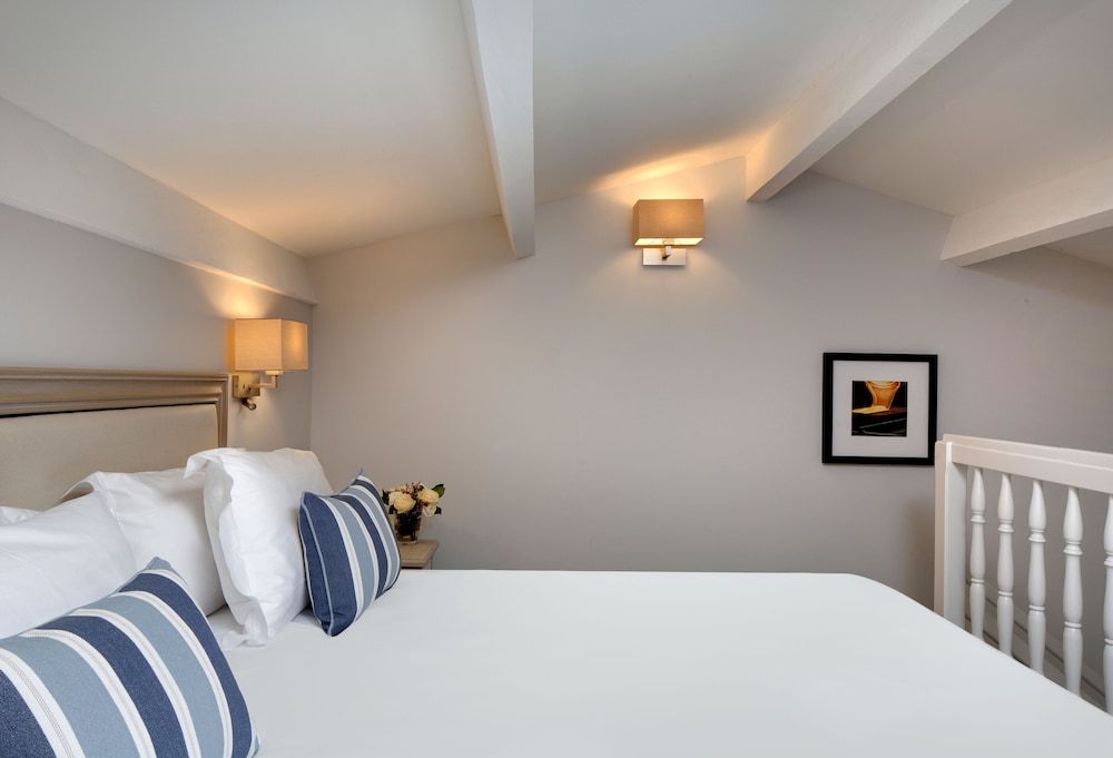 La Bastide de Biot Deluxe Quadruple Room 2