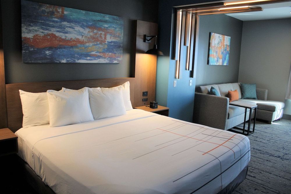 Studio Suite, 1 King Bed, Non Smoking