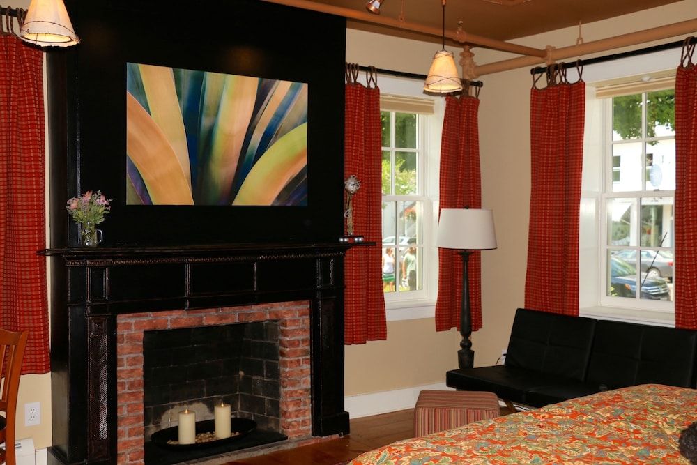 Butler House The Lounge 3