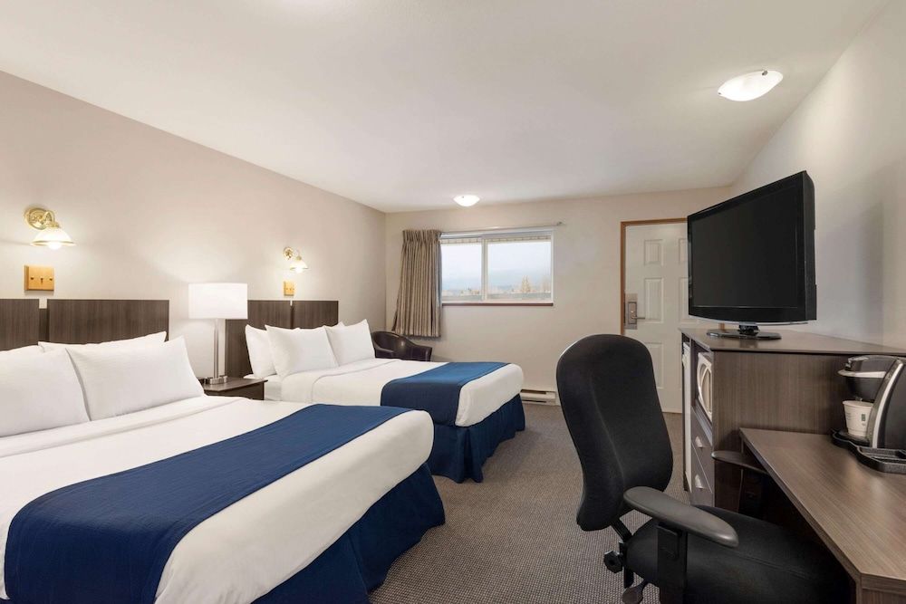 Room, 2 Queen Beds, Non Smoking