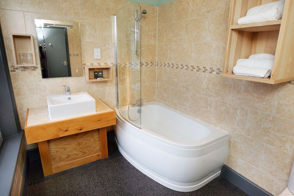 Herriots Classic Twin Room 5