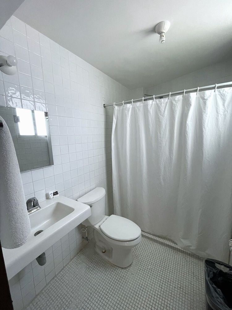 Hotel Royalty Superior Triple Room, Multiple Beds 5