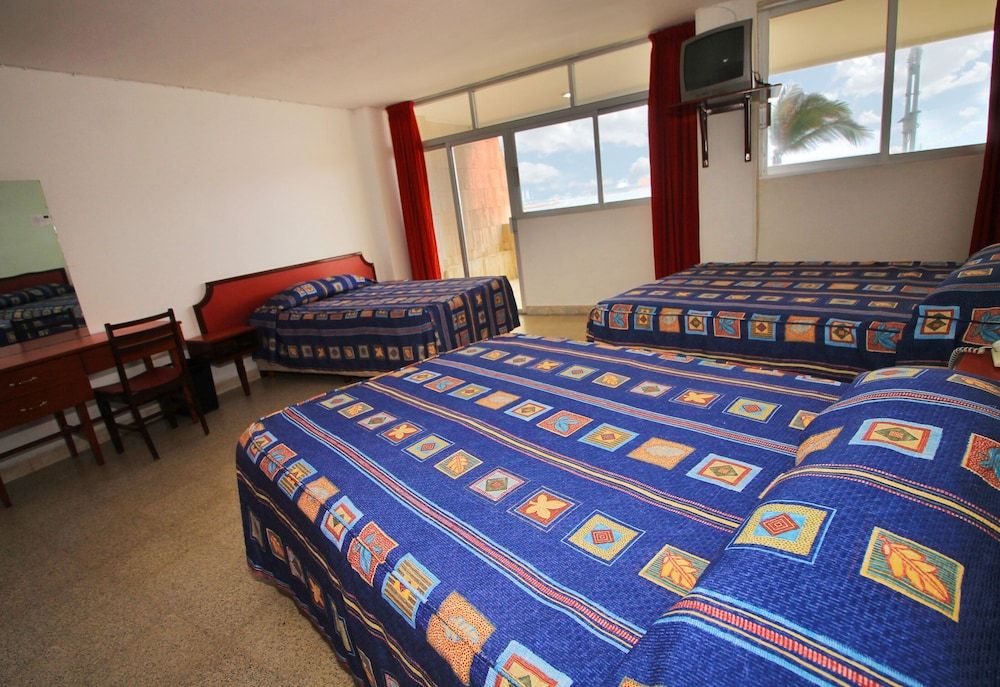 Hotel Royalty Superior Triple Room, Multiple Beds