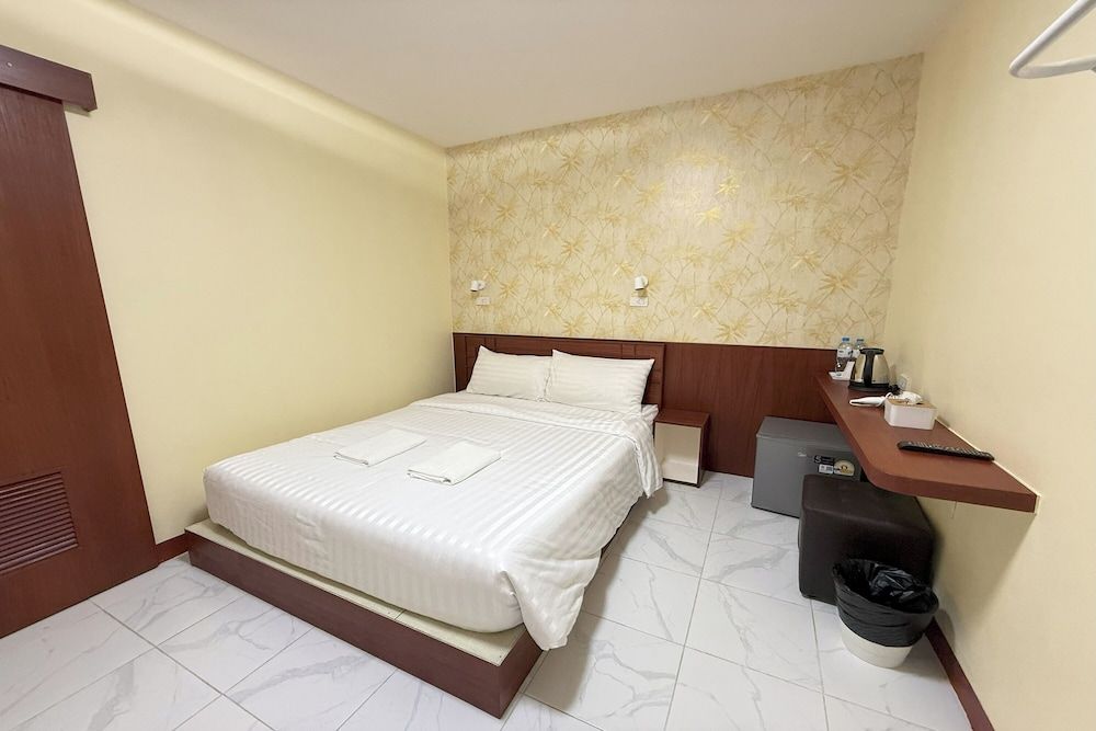 undefined Scala Hostel 8