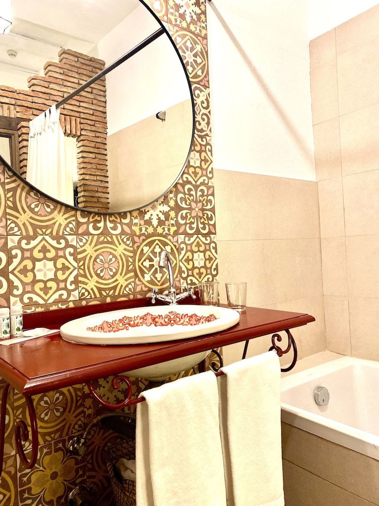 El Rincon De Las Descalzas Deluxe Double Room 12