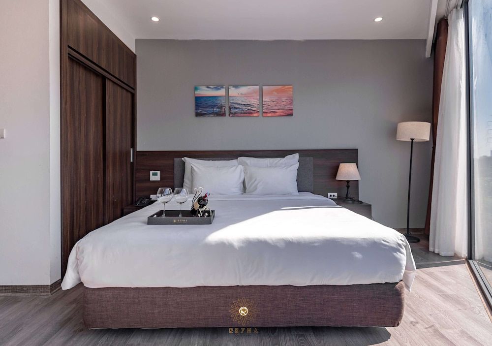 Reyna Hotel Hanoi Studio 5