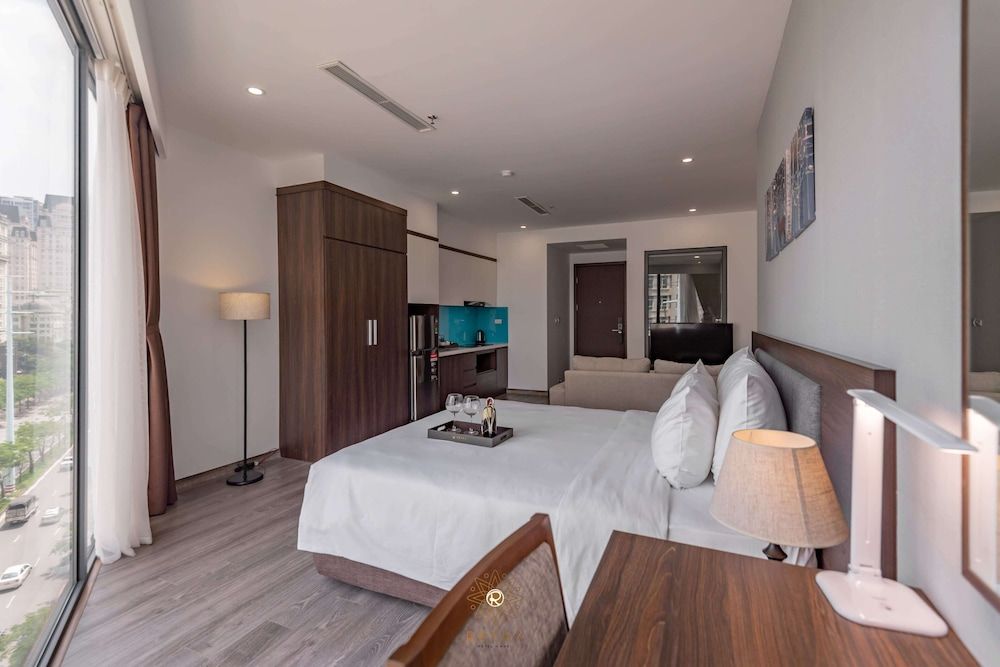 Reyna Hotel Hanoi Studio 7