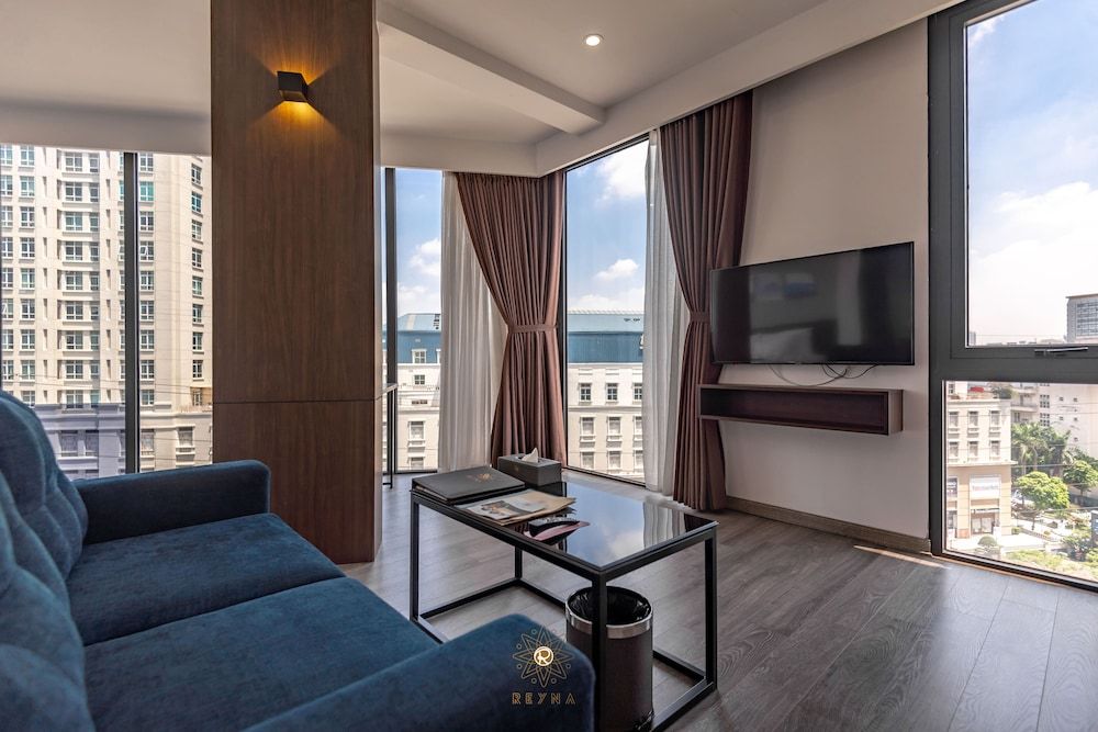 Reyna Hotel Hanoi Studio 15