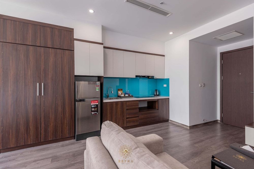 Reyna Hotel Hanoi Studio 16