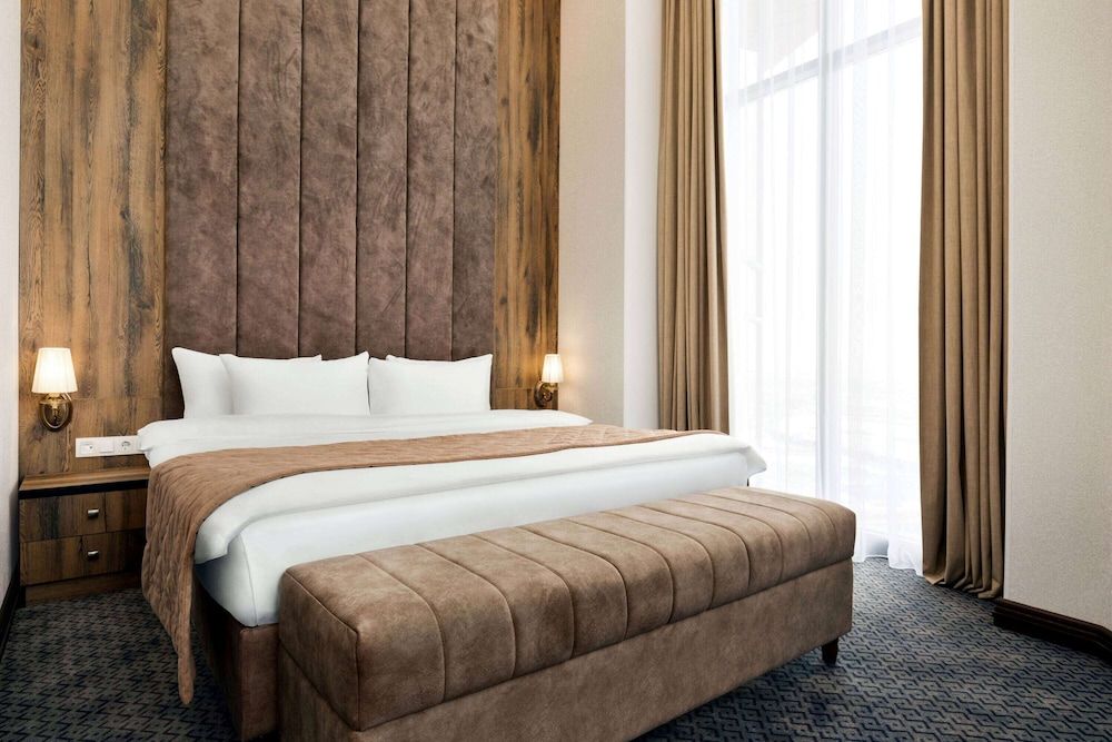 Standard Room, 1 King Bed, Non Smoking