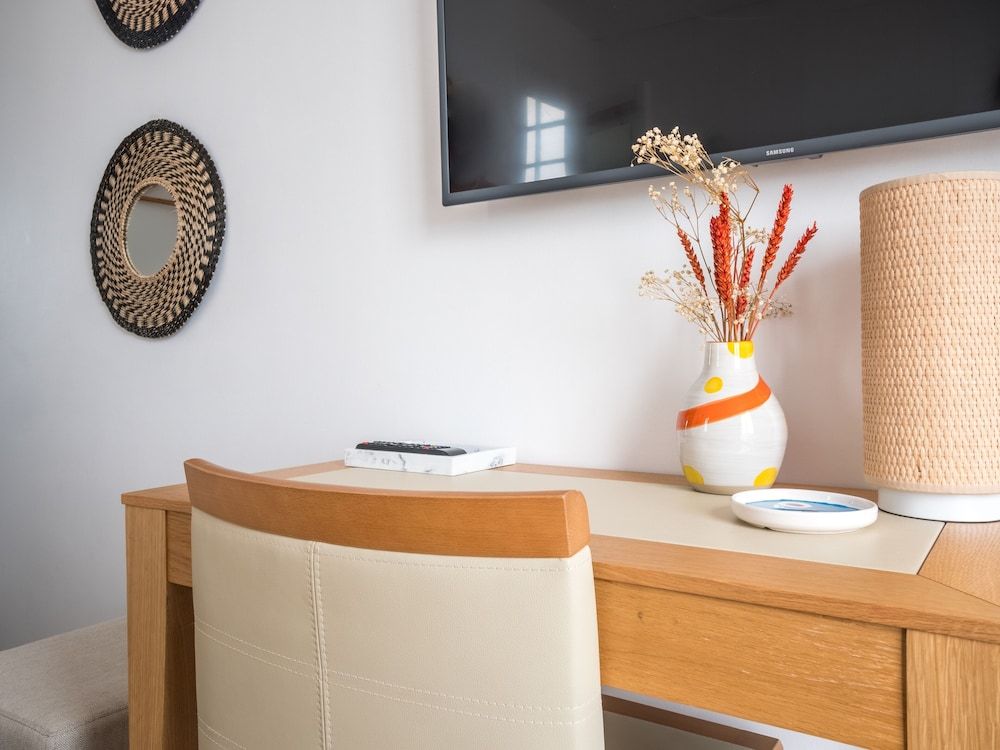 Hôtel La Tour de Nesle La Rochelle Vieux Port Superior Double Room (Victoria) 5