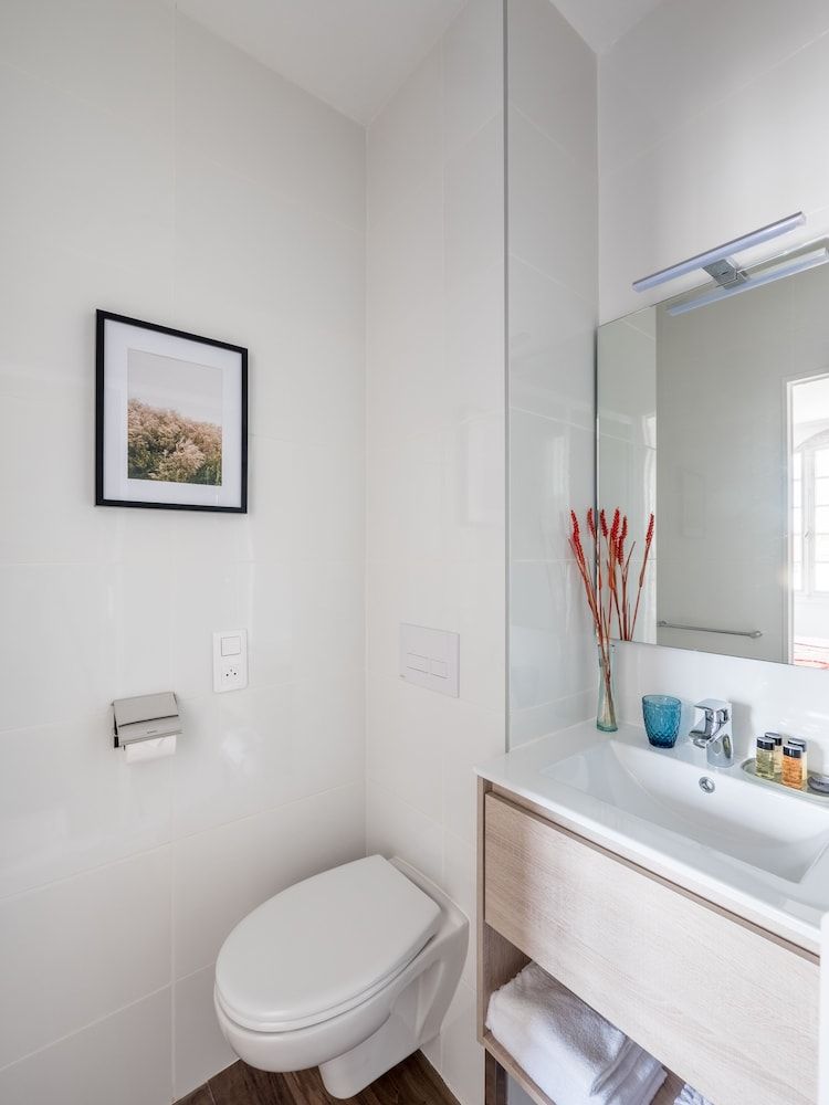 Hôtel La Tour de Nesle La Rochelle Vieux Port Classic Double Room (Hermione) 3