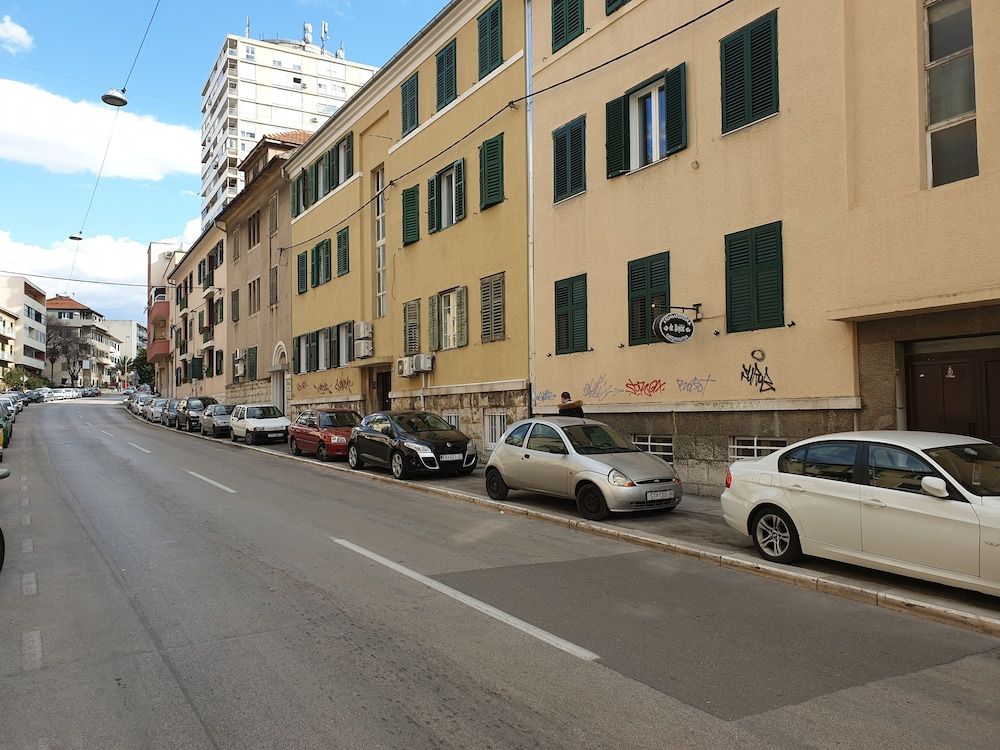 undefined Sailor Boutique Rooms 4