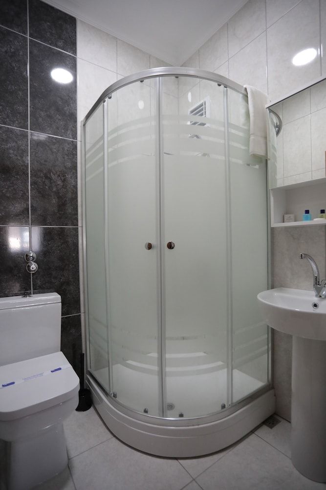 Beksiti Hotel Standard Twin Room 3