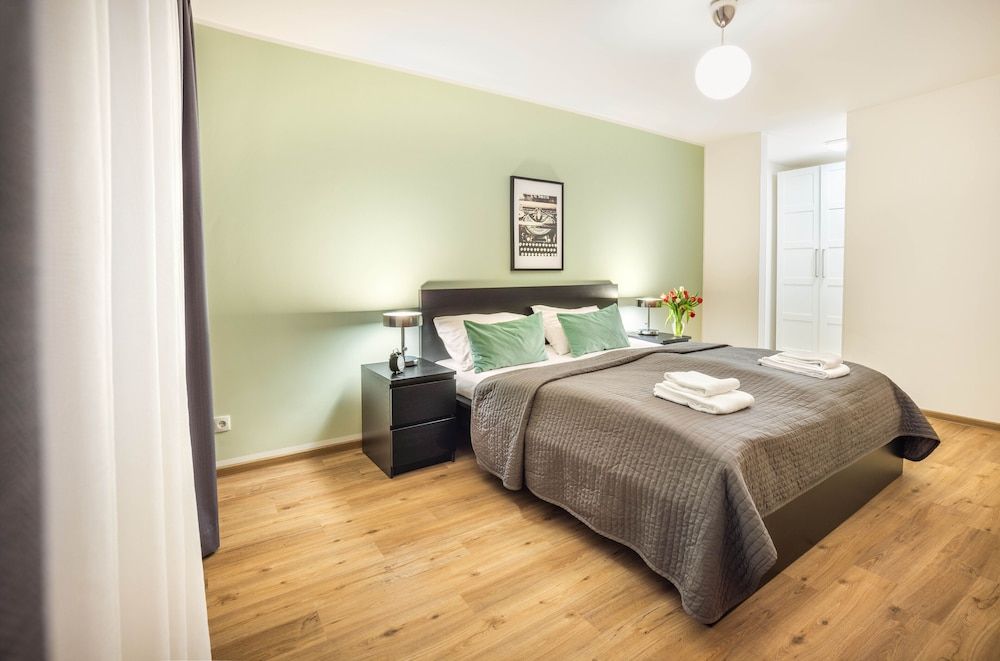 Suite, 1 Bedroom, Balcony (50m2)