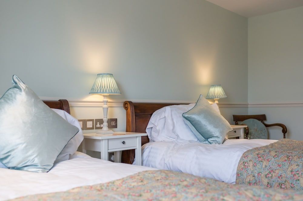 The Bower Inn Luxury Twin Room