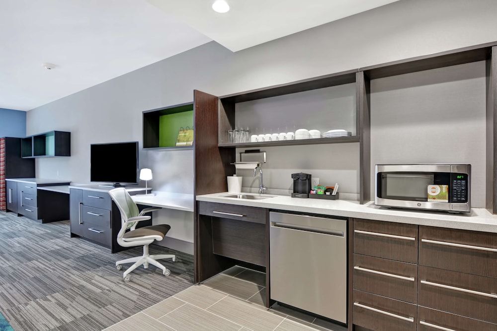 Studio, 2 Queen Beds, Accessible, Bathtub