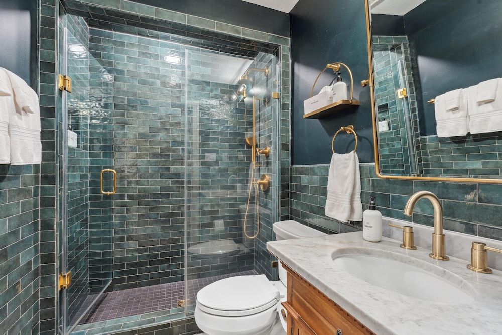 Bellwether House Room, 1 Queen Bed (Garden) 5