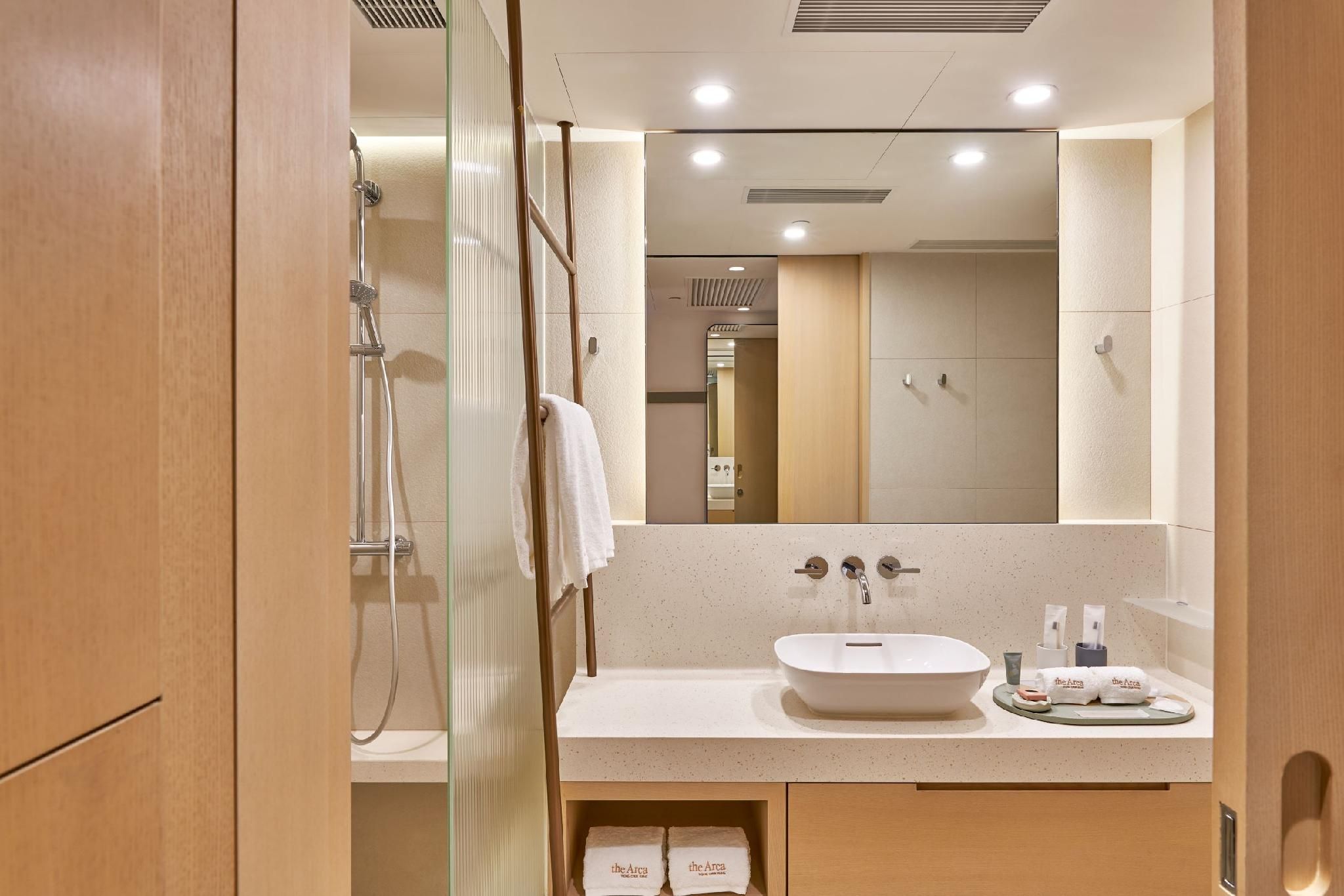 undefined The Arca 5