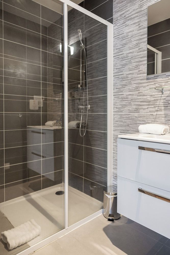 Hôtel Le Bastia Comfort Room, City View 6