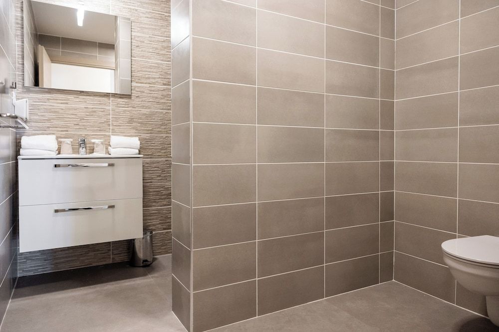 Hôtel Le Bastia Apartment, Sea View 6