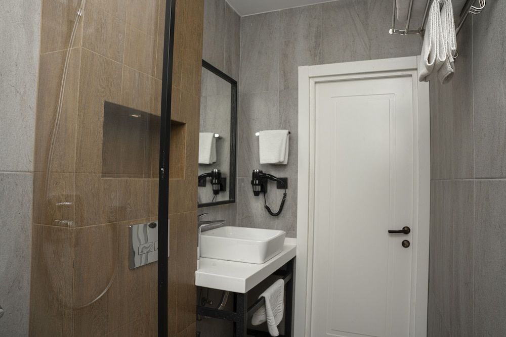 Port Rivoli Baku Hotel Standard Double or Twin Room 4
