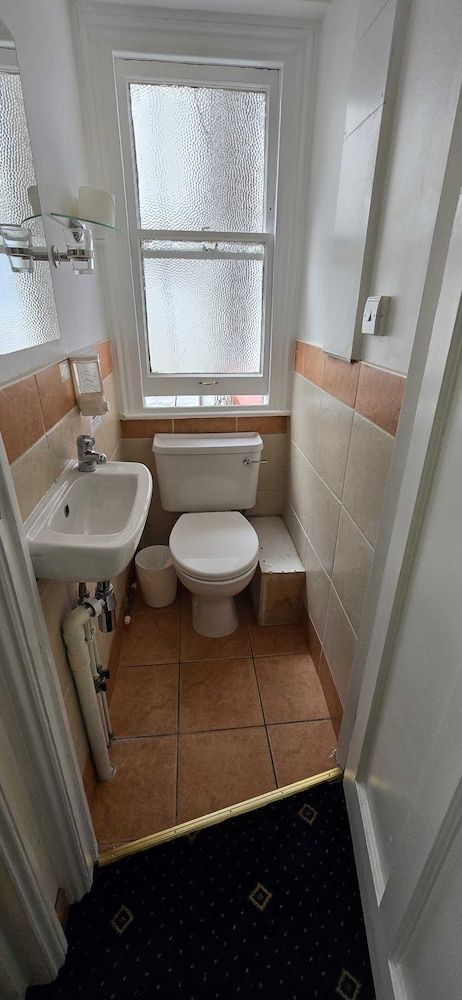 undefined Dolphin Inn 10