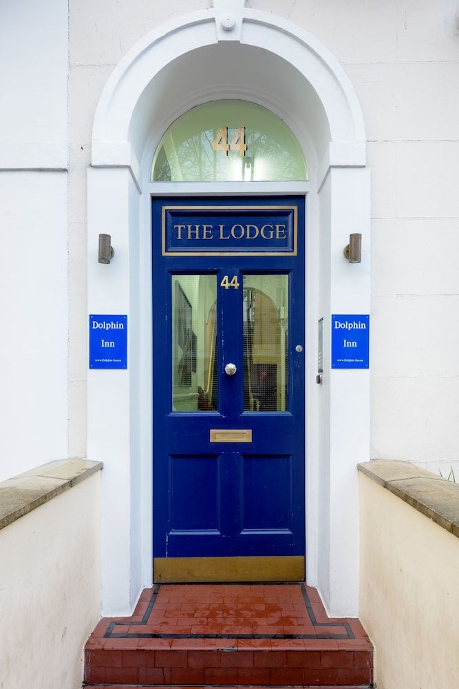 undefined Dolphin Inn 3