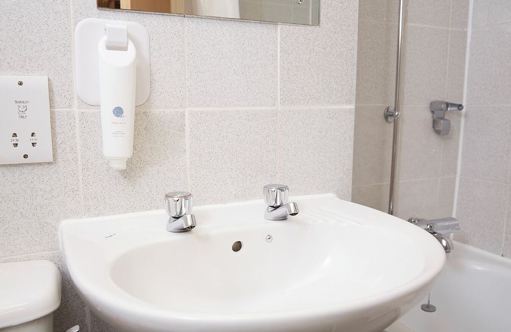 De Trafford Hotel by Greene King Inns Double Room 4