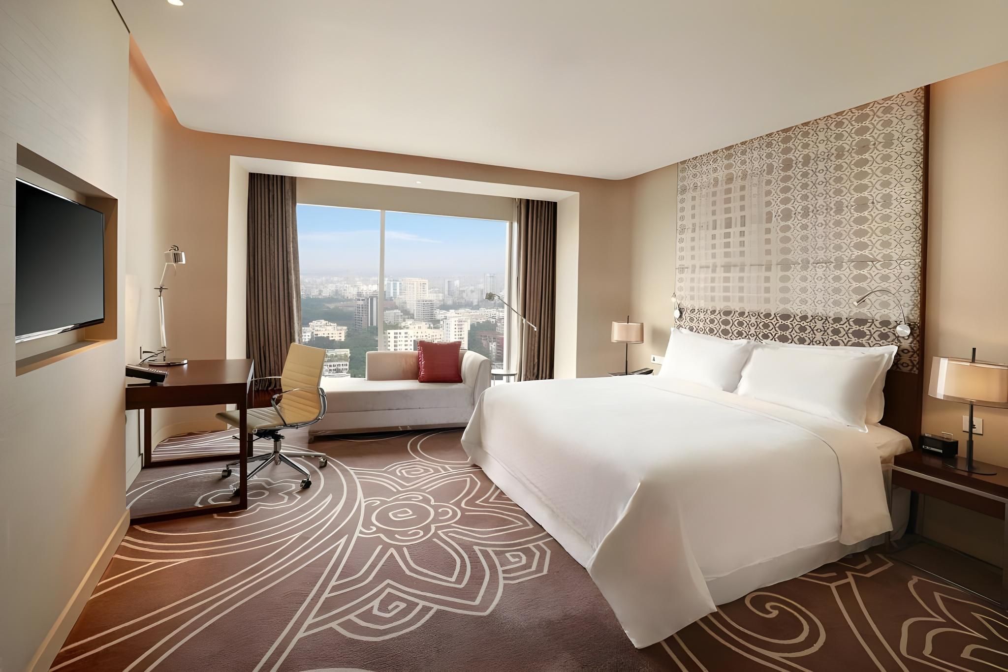 1 King Premium Jetted Tub Smoking