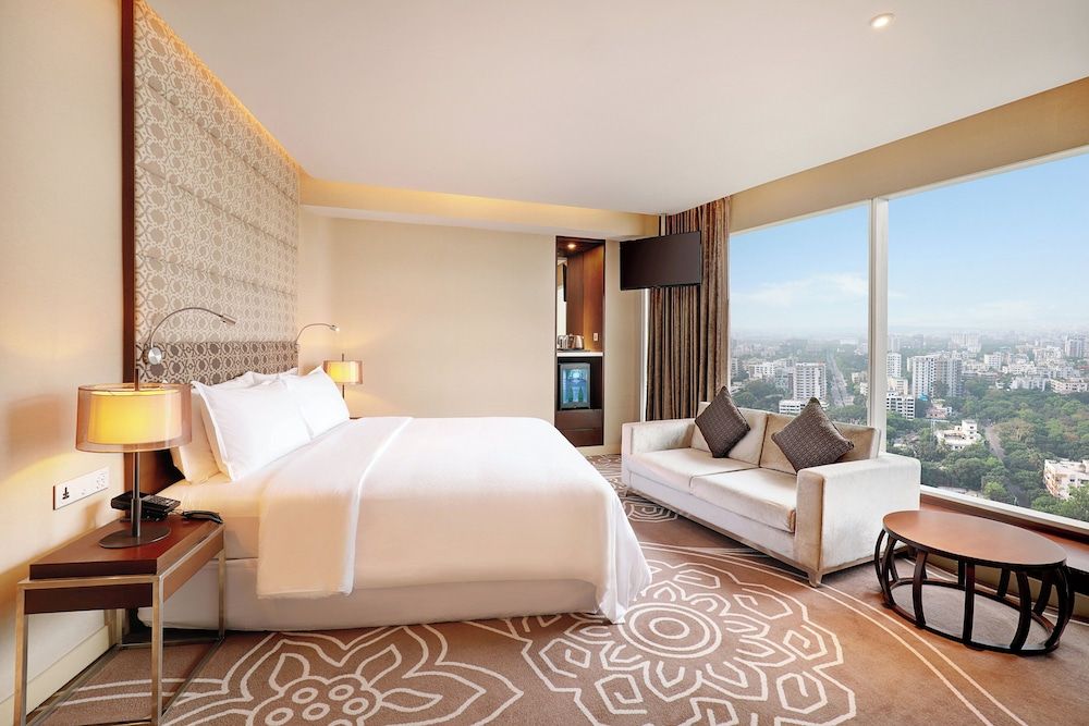 Crowne Plaza Dhaka Gulshan by IHG Standard Room, 1 King Bed 2