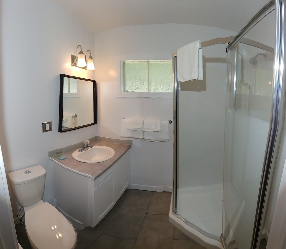 Motel Happy Salmon Basic Single Room 5