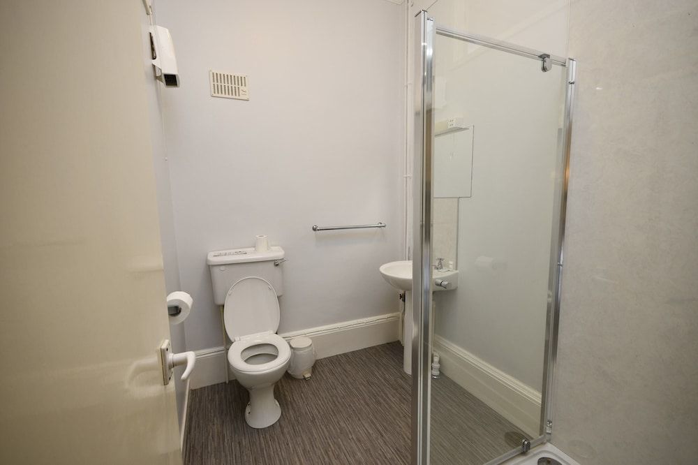 The Stromness Hotel Deluxe Triple Room 17