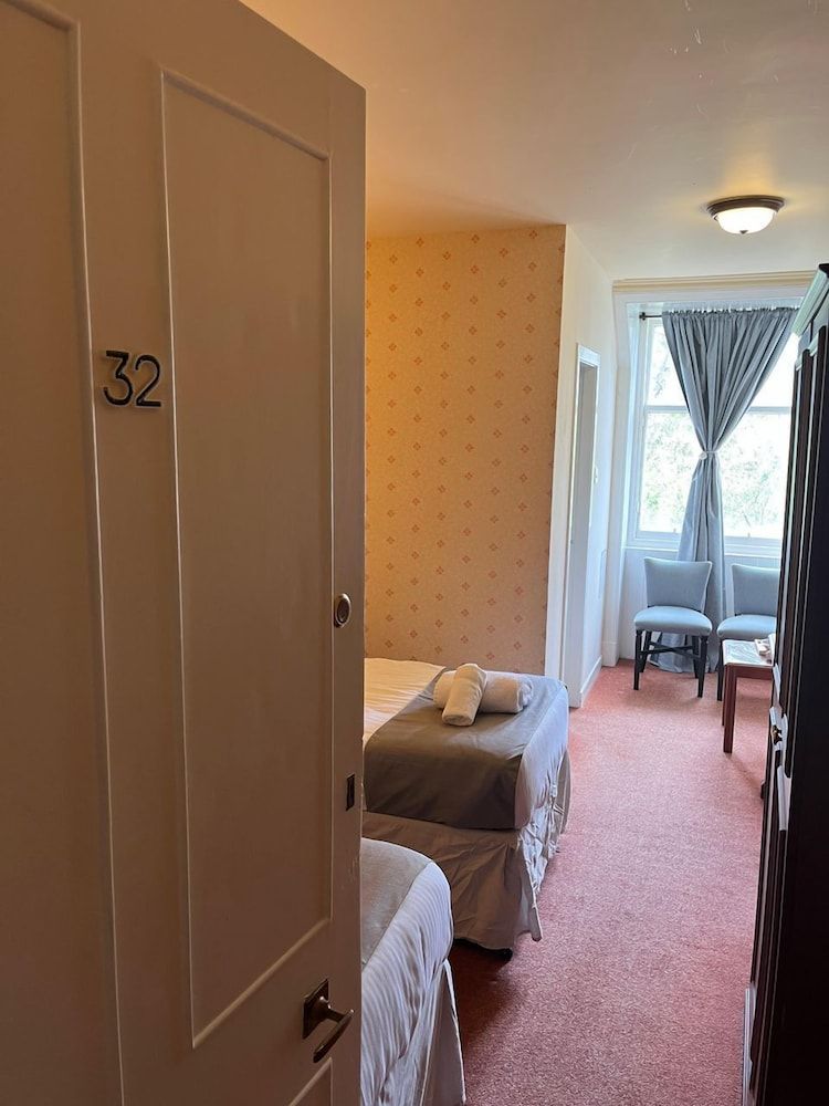 The Stromness Hotel Basic Twin Room 31