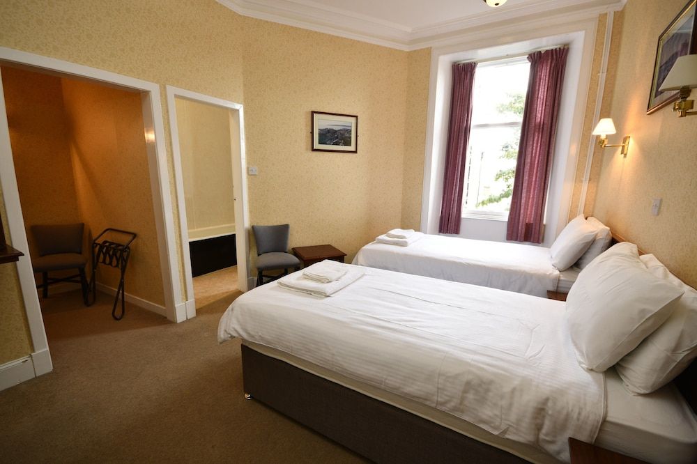 The Stromness Hotel Basic Twin Room 2