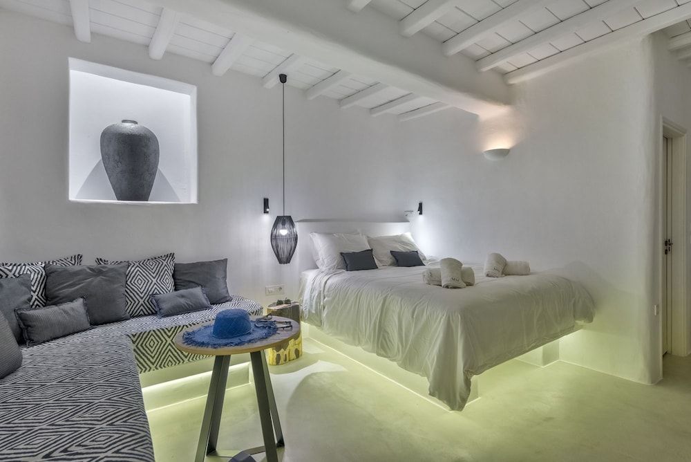 undefined Mykonian Mews 2