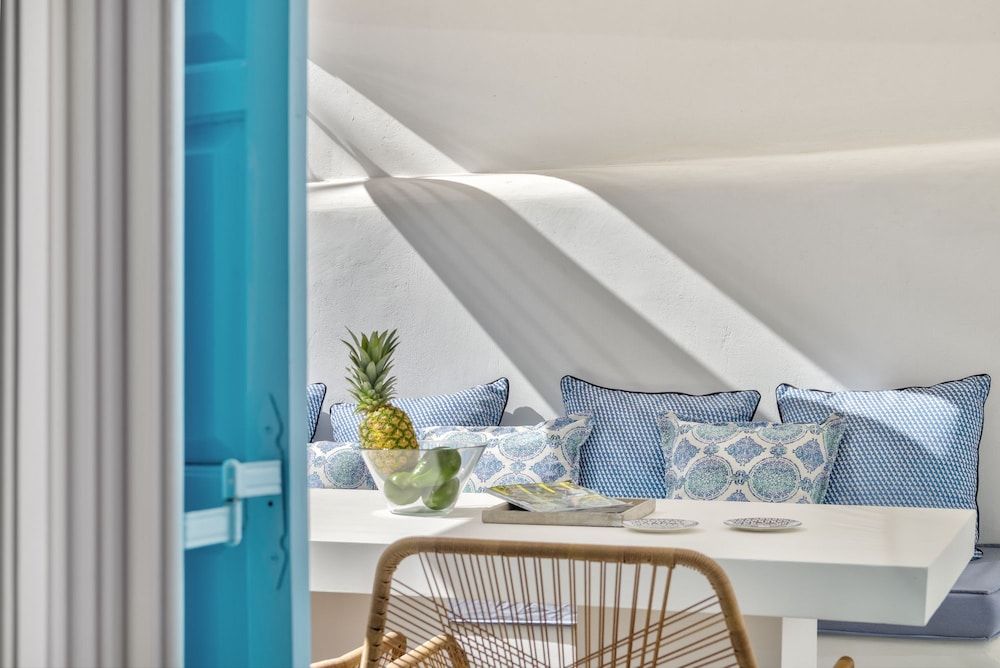 undefined Mykonian Mews 3