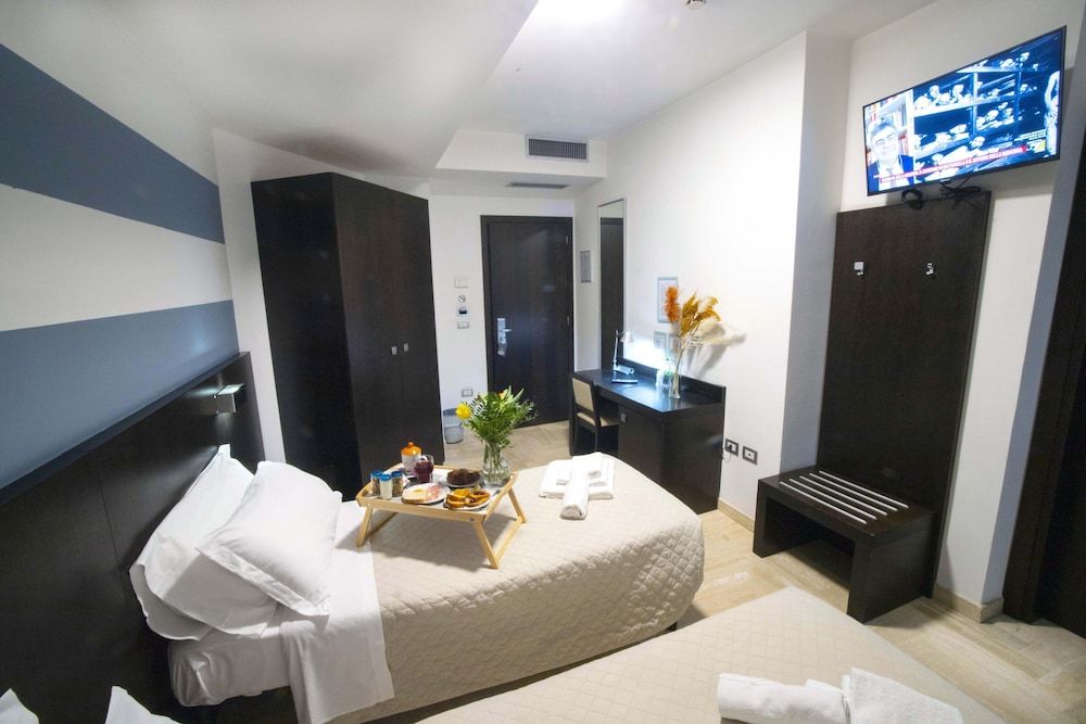 undefined Albergo Cantiani 10