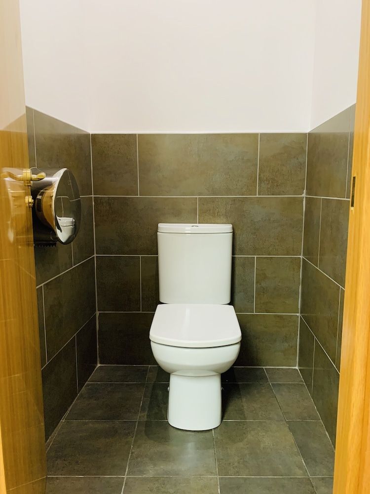 Super Balmes Guest House Twin Room, Shared Bathroom 42