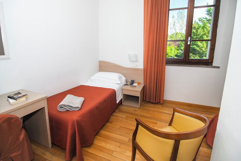 undefined Hotel La Colonna 3