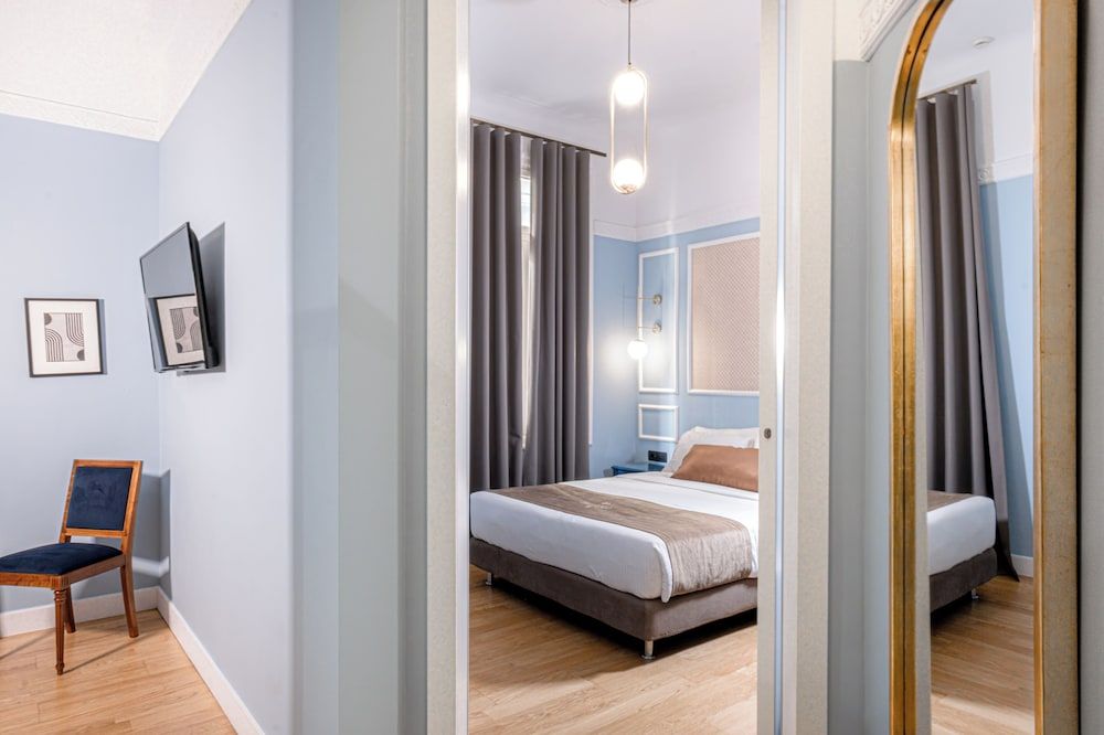 Belle epoque suites Deluxe Suite 2