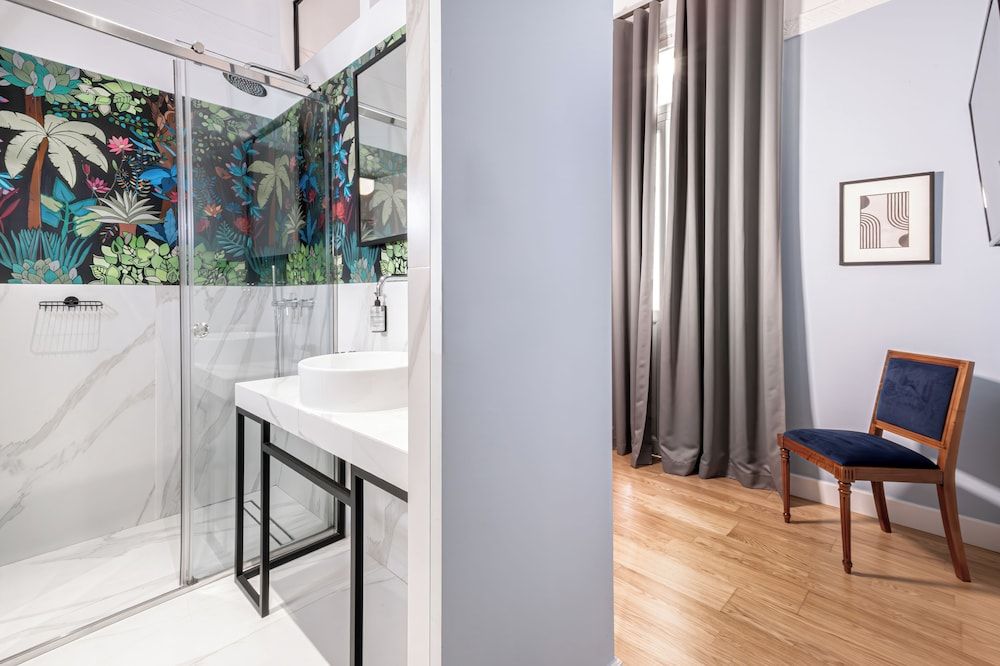 Belle epoque suites Deluxe Suite 4