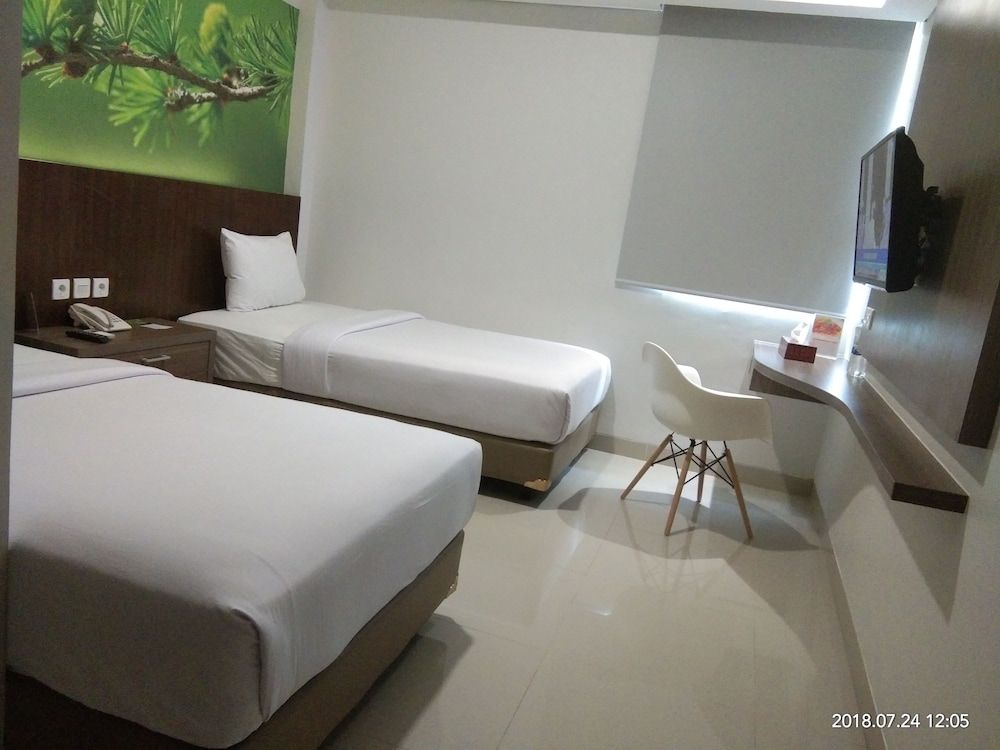 Emerald Hotel Superior Double or Twin Room