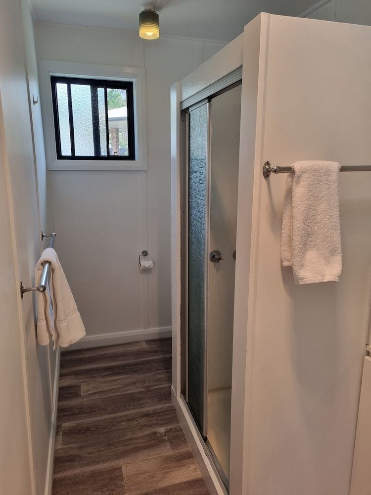 Georges Bay Apartments Two Bedroom Apartment - 2 Queen beds 6