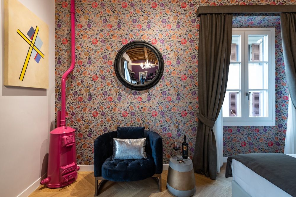 Kairos by Florence Art Apartments Deluxe Suite 9