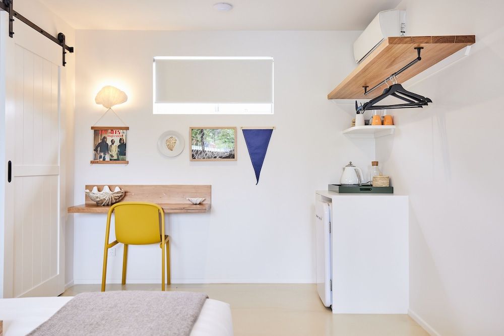 Blue Water Motel Standard Room 11