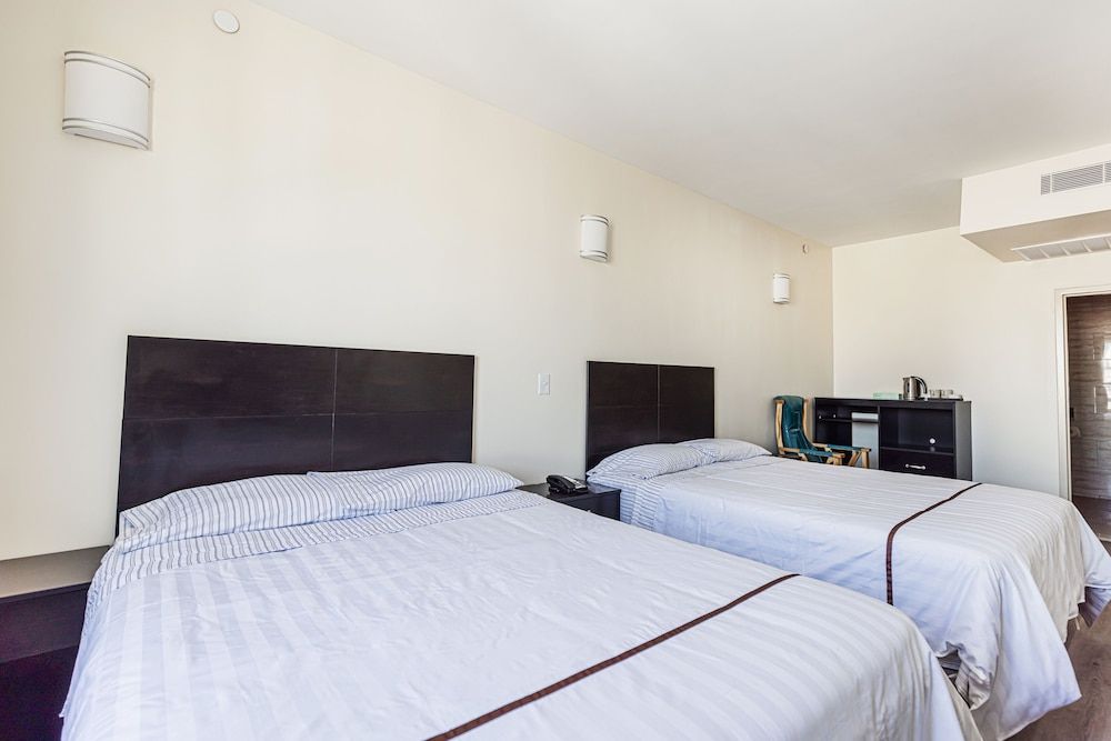 Deluxe Double Room, 2 Queen Beds, Non Smoking